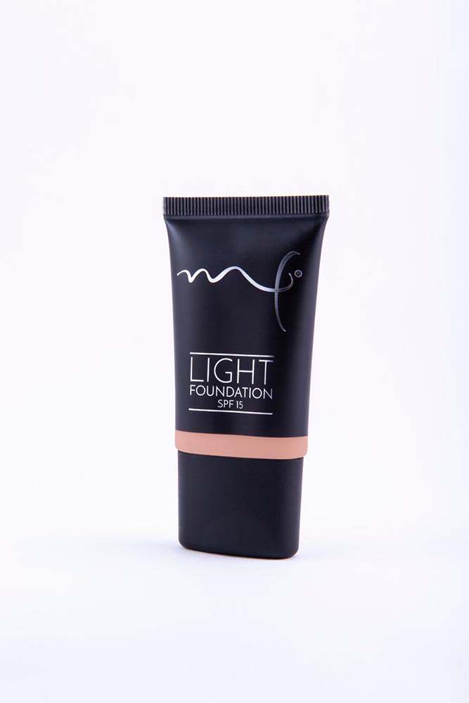Light Foundation Medium Beige